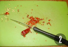 Chilis morzsás sertéscsíkok dinnyével